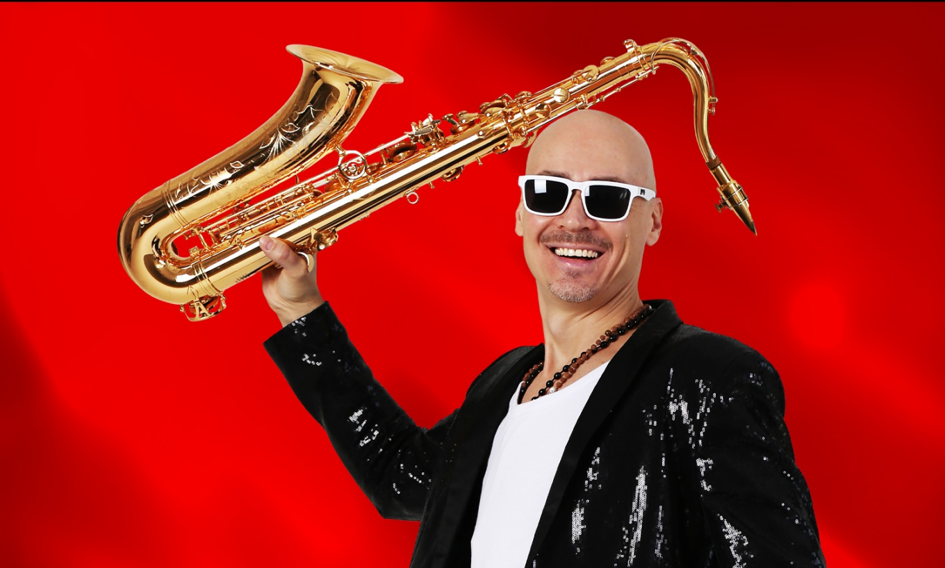 Саксофонист SyntheticSax. Мировые хиты от Ameno до Lambada