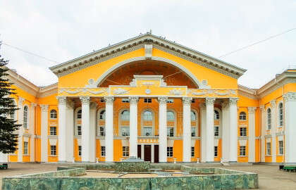 Бийский городской дворец культуры